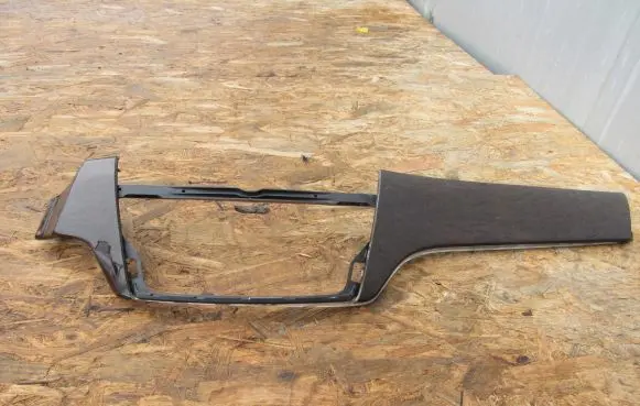 Mercedes-Benz GL X166 Radio/GPS head unit trim a1666802471