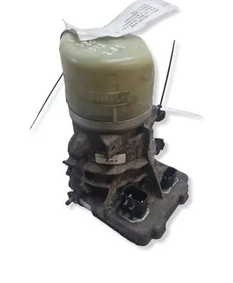 Volvo S80 Power steering pump 31202713
