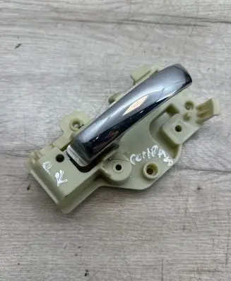 Jeep Compass Front door interior handle 186013332 1JU99TRMAA