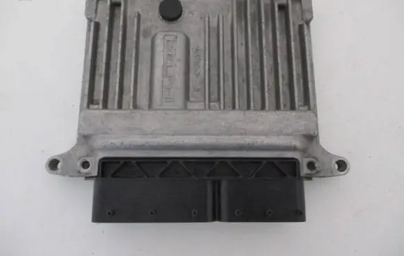 Mercedes-Benz C W204 Engine control unit/module ECU A6461502534 A0054467240 28158986