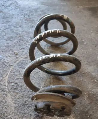 Nissan Qashqai Rear coil spring