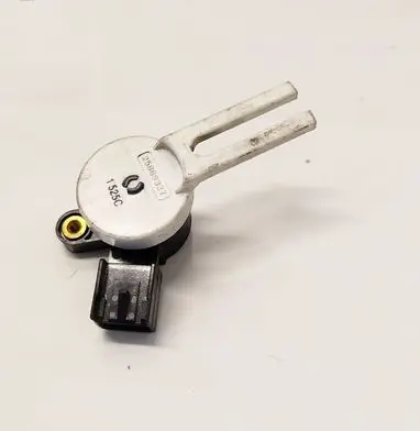 Toyota Avensis T250 Clutch pedal sensor 25889337