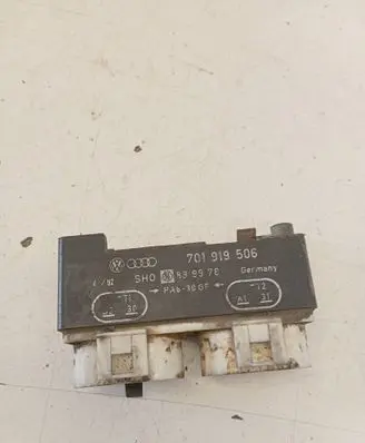 Coolant fan relay