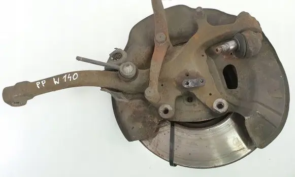 Mercedes-Benz S W140 Front wheel hub