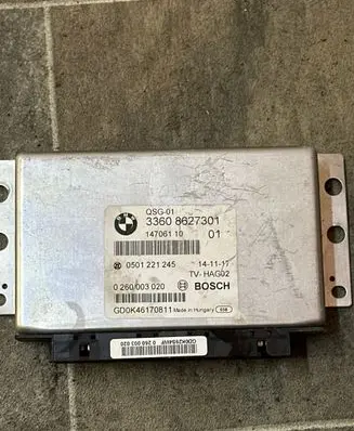 BMW X5 F15 Transfer box differential control unit 0501221245 8627301 0260003020
