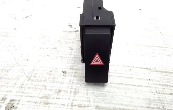 Lexus CT 200H Hazard light switch 15B450