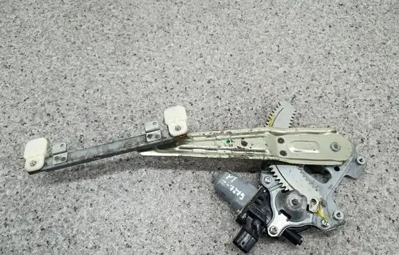 Mitsubishi Lancer X Rear door window regulator with motor