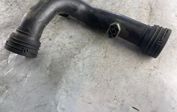 Audi A3 S3 8P Intercooler hose/pipe 1k0145770d