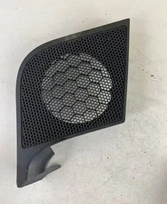Jeep Grand Cherokee (WK) Side speaker trim/cover 5KB00TRM