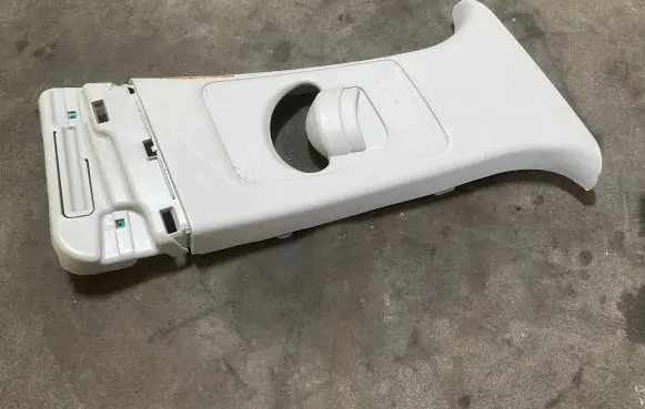 KIA Ceed (B) pillar trim (top) 8584017000ED 20190226810