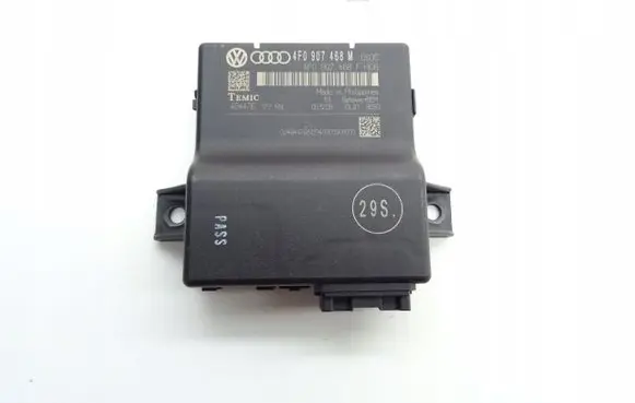 Audi A6 S6 C6 4F Gateway control module 4F0907468M