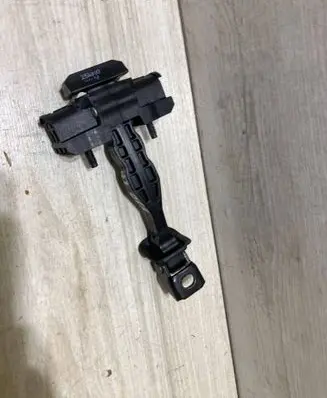 BMW 1 F70 Front door check strap stopper 7447993