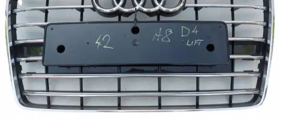 Audi A8 S8 D4 4H Front bumper upper radiator grill 4h0853651a
