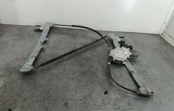 Mitsubishi Colt Front door window regulator with motor 0130822206