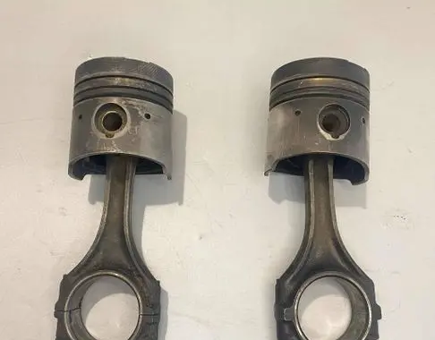 Mercedes-Benz W123 Piston with connecting rod 62108