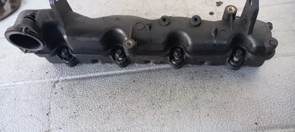 Ford Mondeo Mk III Intake manifold