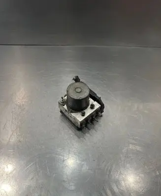 Toyota Avensis T270 ABS Pump 0265950749 89105J1300