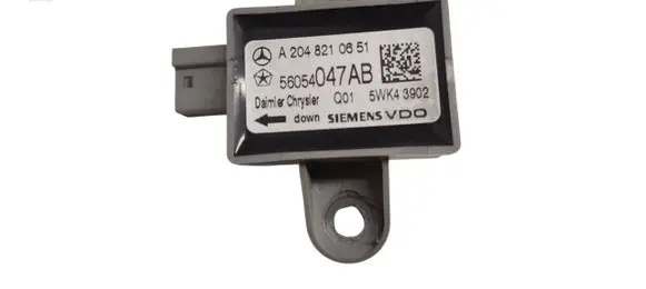 Mercedes-Benz C AMG W204 Airbag deployment crash/impact sensor A2048210651 56054047AB 5WK43902