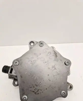 Volkswagen Golf V Vacuum pump 06D145100 0308205955