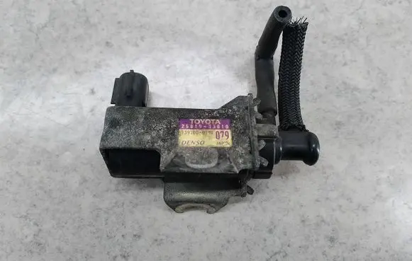 Toyota Avensis Verso Valve vacuum 2581933010