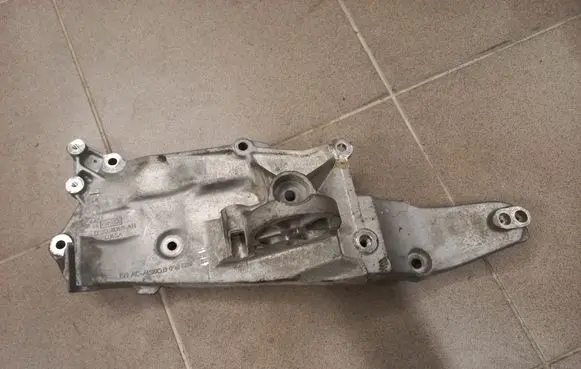 Ford Mondeo MK V Generator/alternator bracket DS7Q8D611AH Q14SA