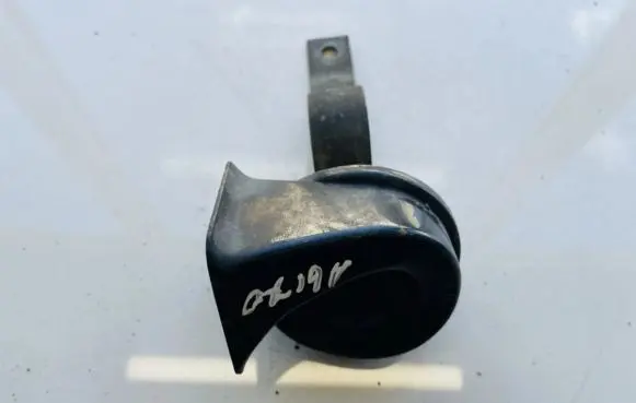 Nissan Almera Tino Horn signal e9703881157
