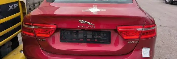 Jaguar XE Tailgate/trunk/boot lid KOMPLETNA