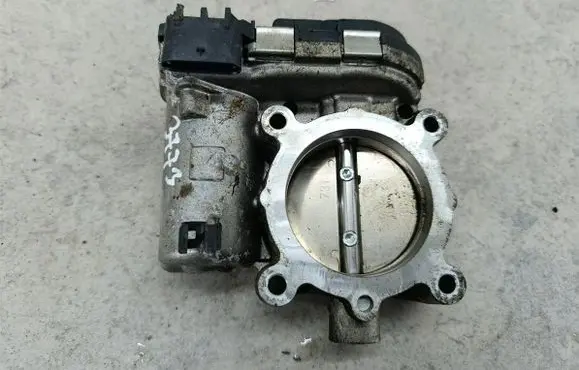 Mercedes-Benz C W204 Throttle body valve A2701410025
