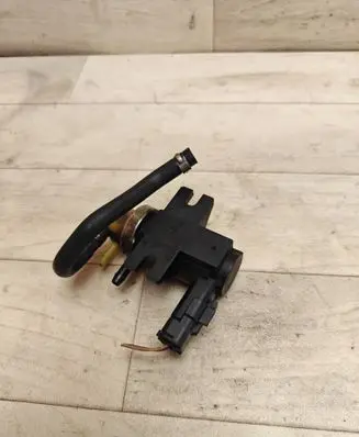 Citroen C5 Turbo solenoid valve 70163300 9661960380