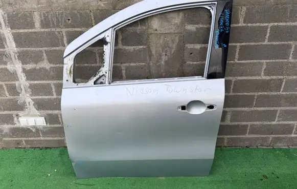 Renault Kangoo III Front door 