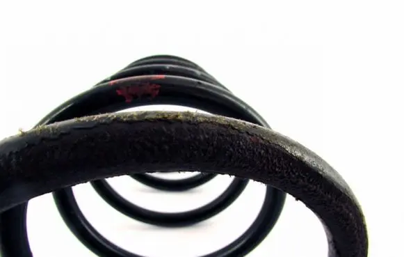 Nissan X-Trail T30 Rear coil spring