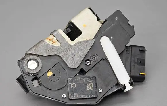 Ford Fiesta Rear door lock AM5AR26412 AM5AR26412AE 40744138