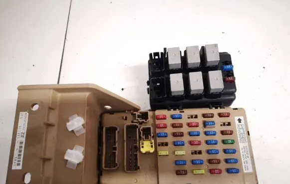 Subaru Forester SH Fuse box set 82201fg010