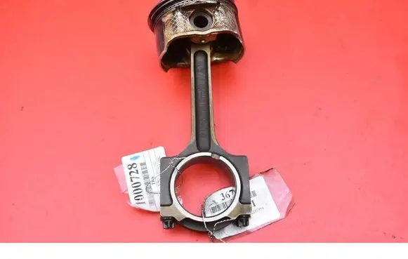 Volvo V50 Piston 