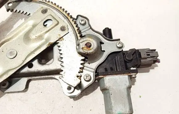 Peugeot 4007 Front door window regulator motor