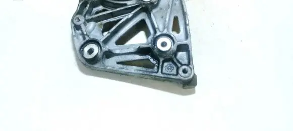 Chevrolet Orlando Engine mounting bracket 96868422