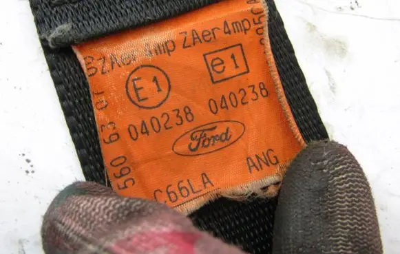 Ford Focus Front seatbelt 98ABB61295CA