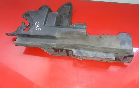 Nissan X-Trail T31 Radiator trim F97207A75030