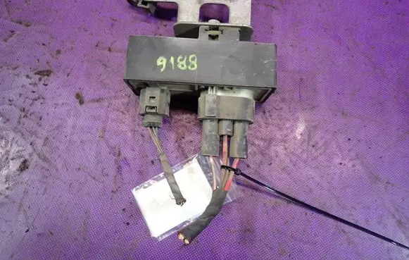 Skoda Fabia Mk2 (5J) Fan control module 1J0919506M