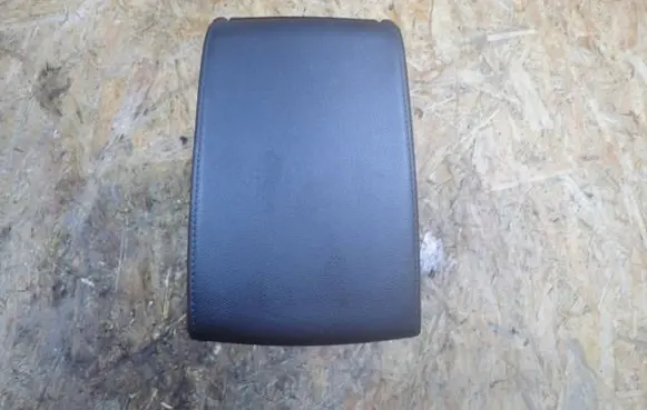 Skoda Octavia Mk3 (5E) Armrest 5E0864207