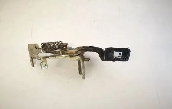 Toyota Corolla Verso AR10 Fuel tank opening switch 