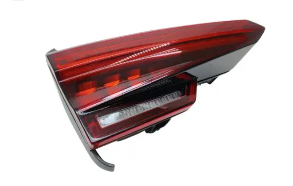 Tailgate rear/tail lights