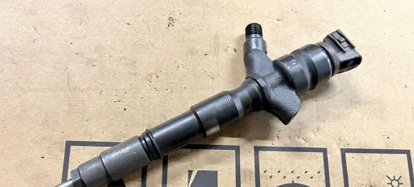 Fuel injector