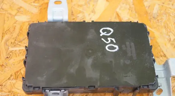 Infiniti Q50 Gearbox control unit/module 284B14GR5B