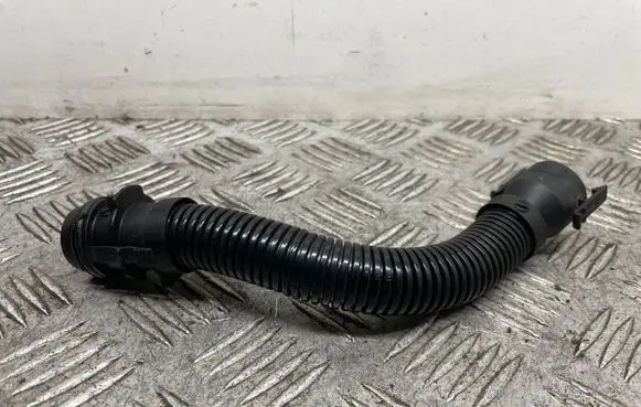 BMW 4 F36 Gran coupe Breather hose/pipe 