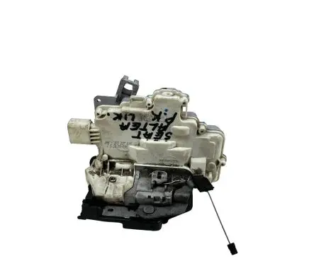 Seat Altea Front door lock 1P2837015