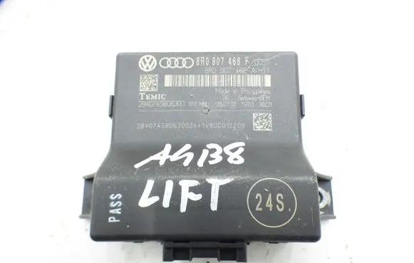 Audi A4 S4 B8 8K Gateway control module 8R0907468F 8R0907468A