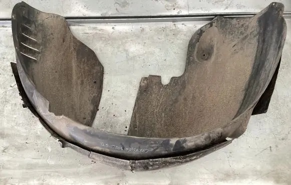 Chrysler 300 - 300C Front wheel arch liner splash guards