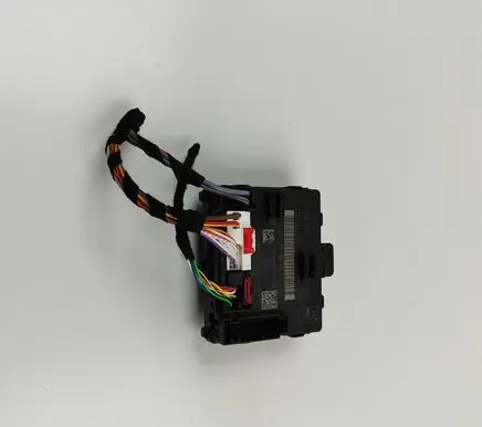 Volkswagen PASSAT B8 Door control unit/module 5Q0959592K 5Q0959592F