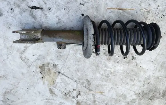 Peugeot 308 Front shock absorber with coil spring 